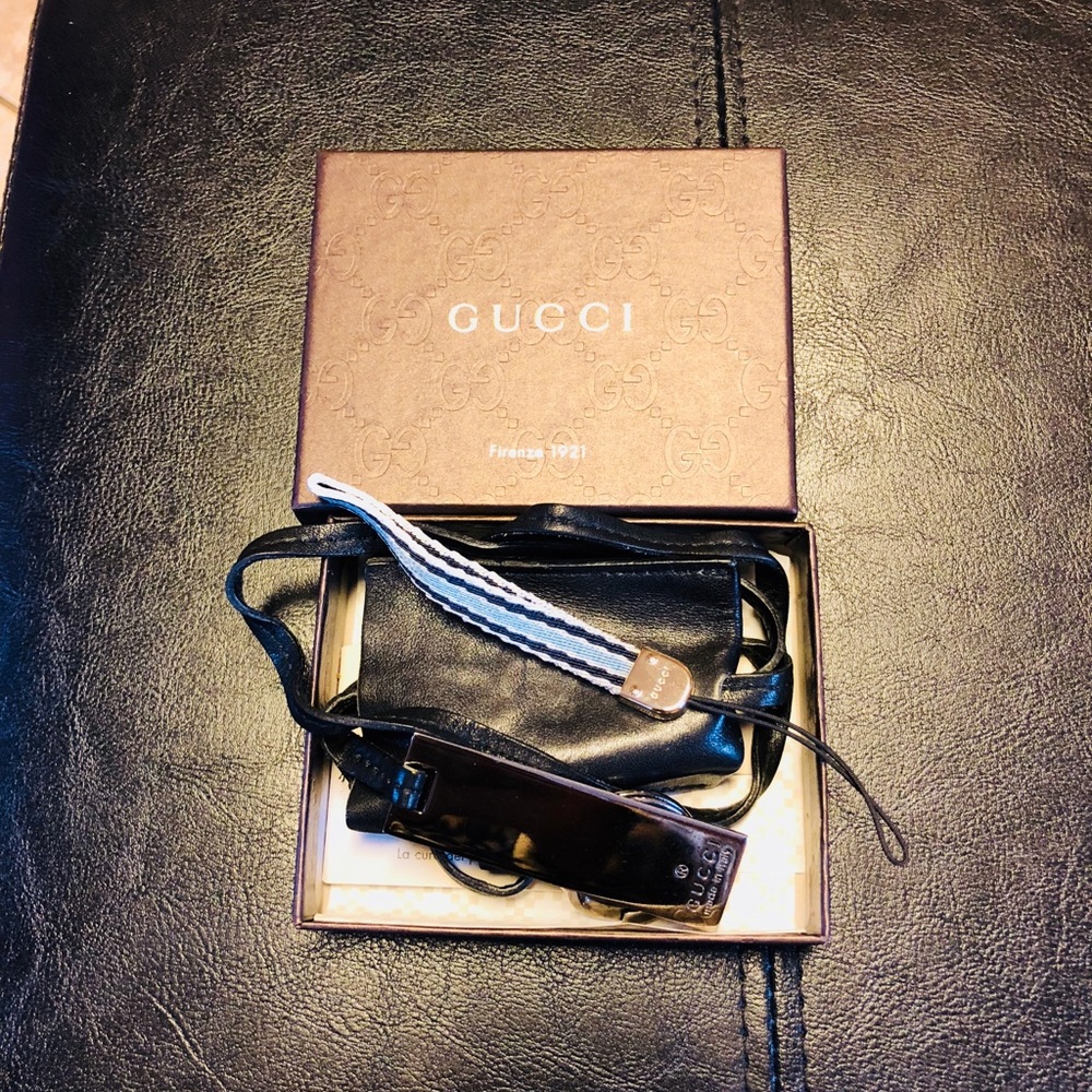 Authentic Gucci Keychain/phone accessory - Picture 7 of 8